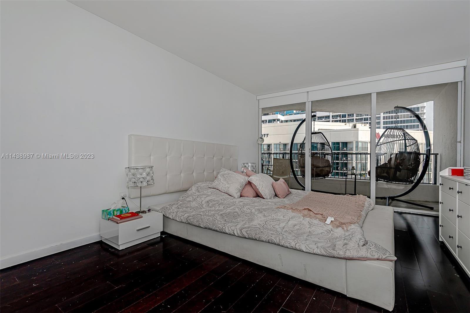 VENETIA CONDO - Residential