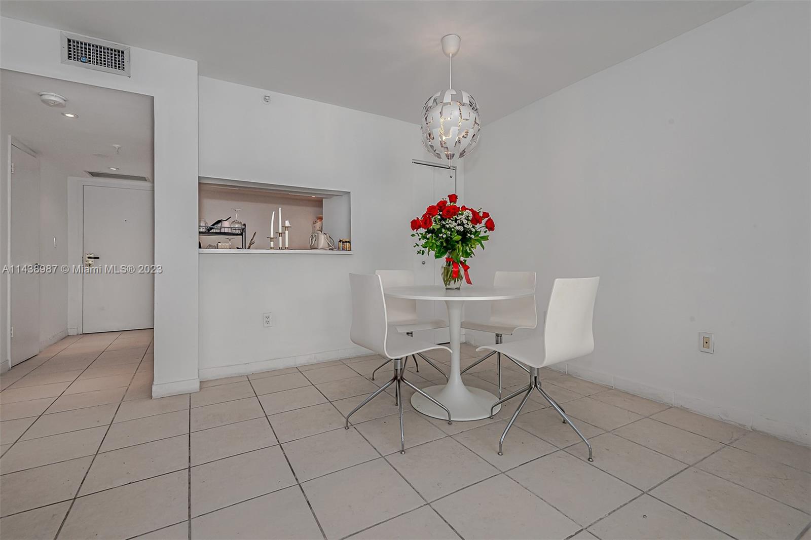 VENETIA CONDO - Residential