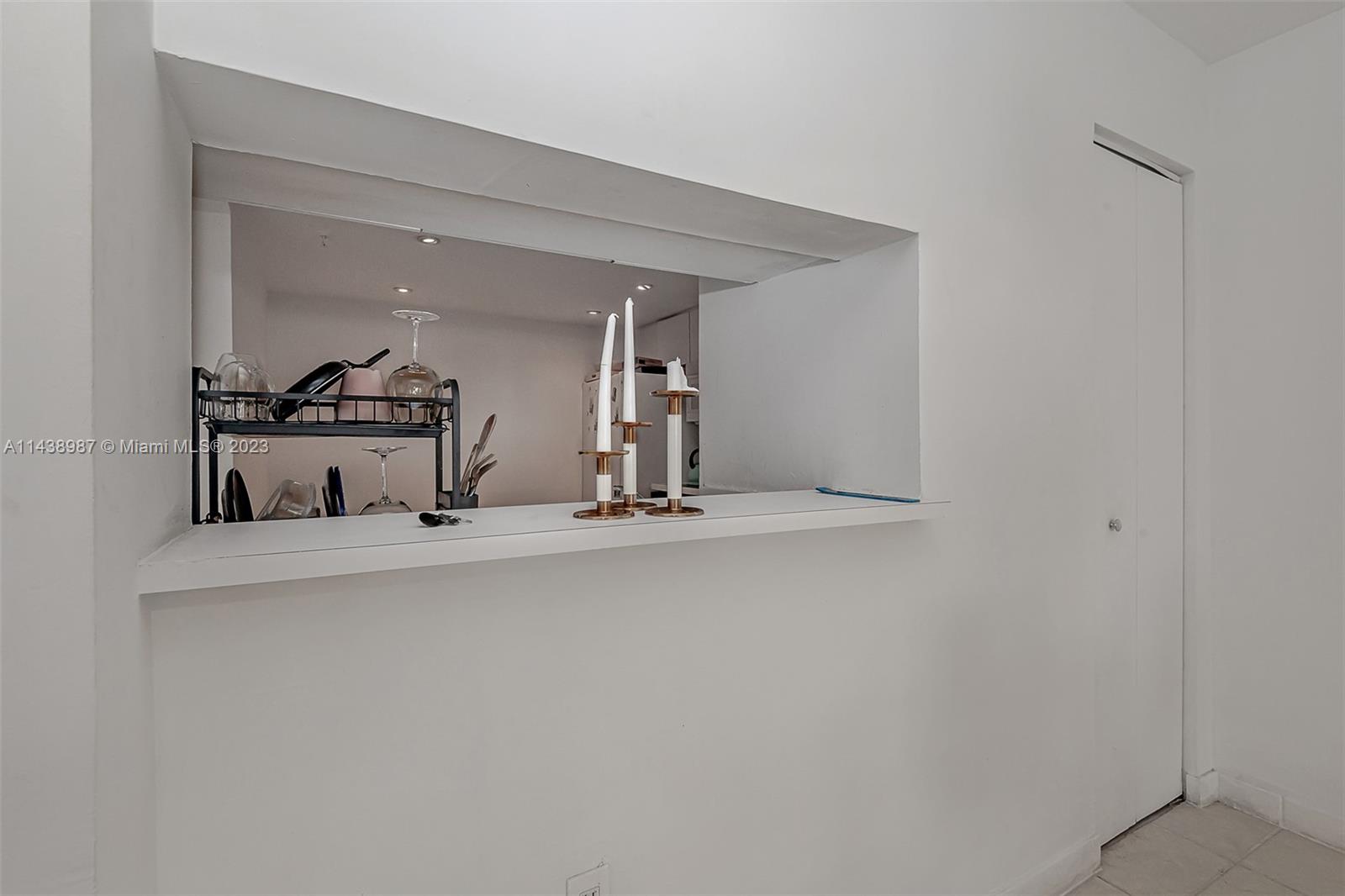 VENETIA CONDO - Residential