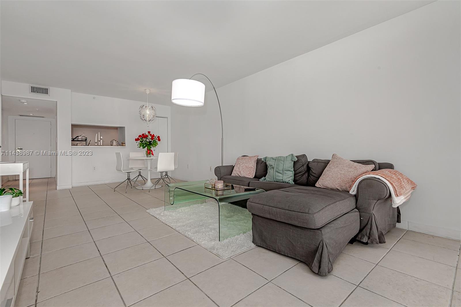 VENETIA CONDO - Residential