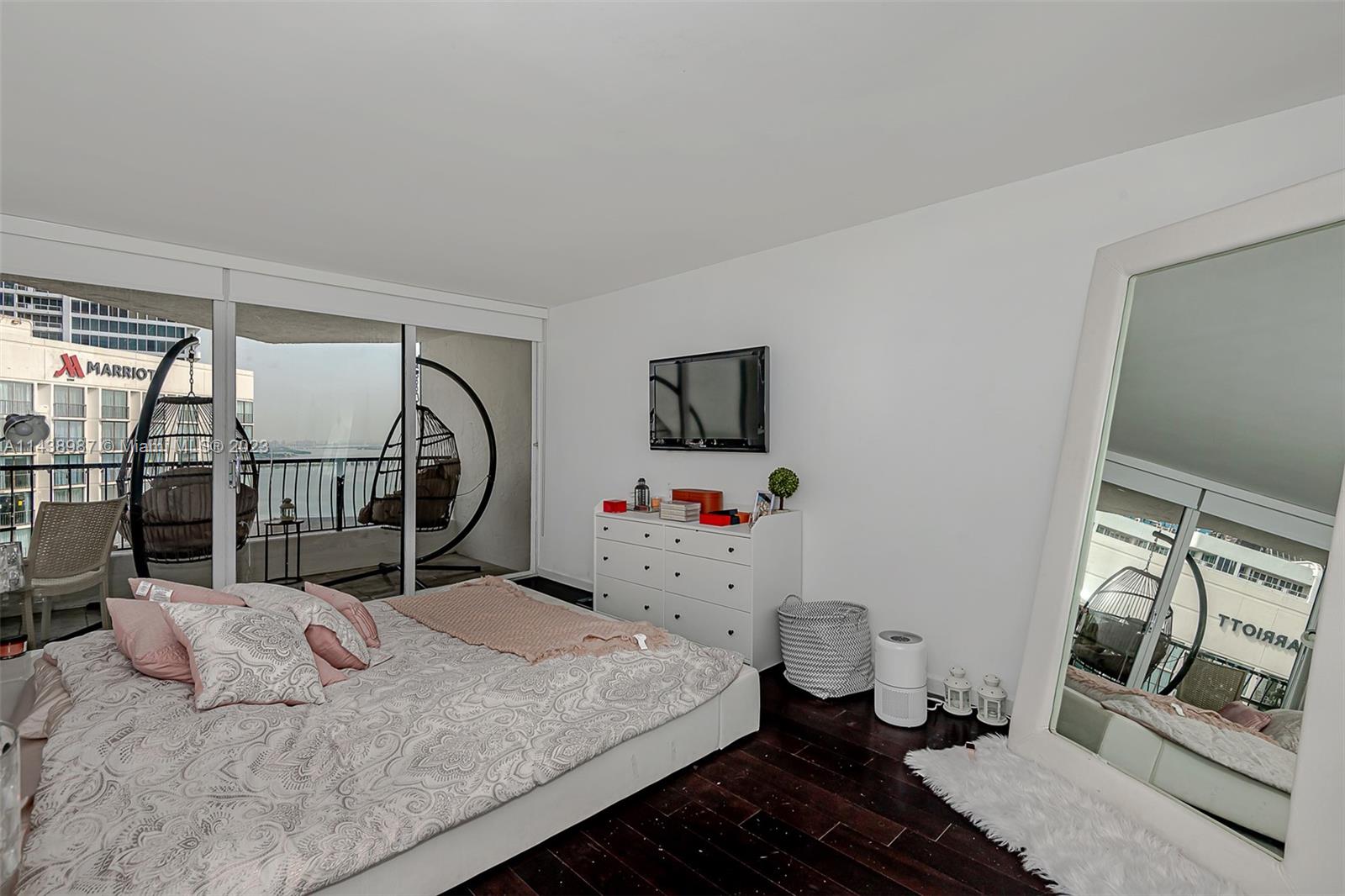 VENETIA CONDO - Residential