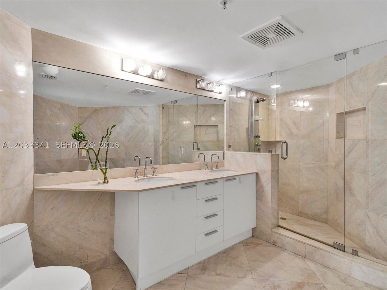 16699 Collins Ave 1803