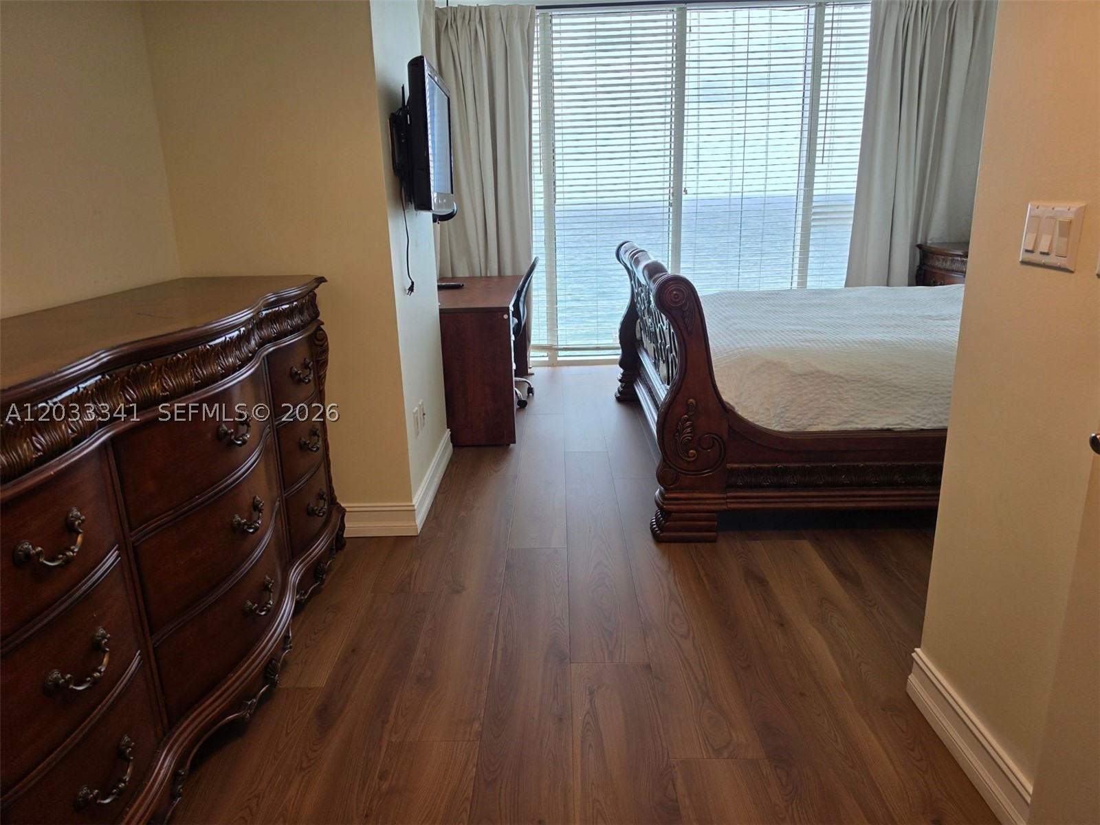 16699 Collins Ave 1803