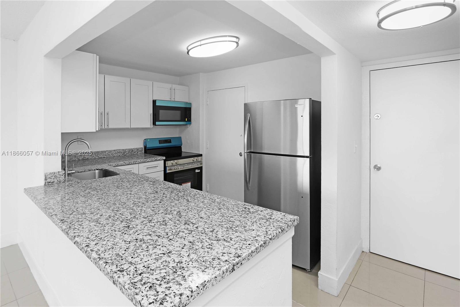 DADELAND PLACE CONDO - Residential