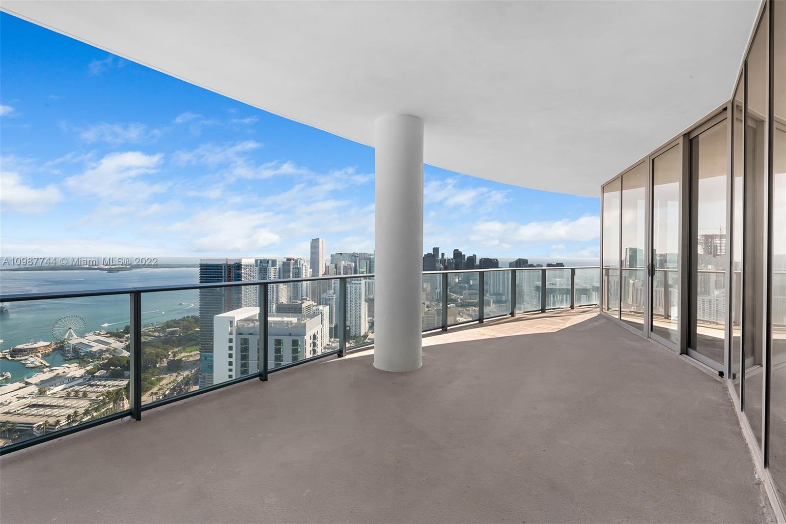 PARAMOUNT MIAMI - Residential