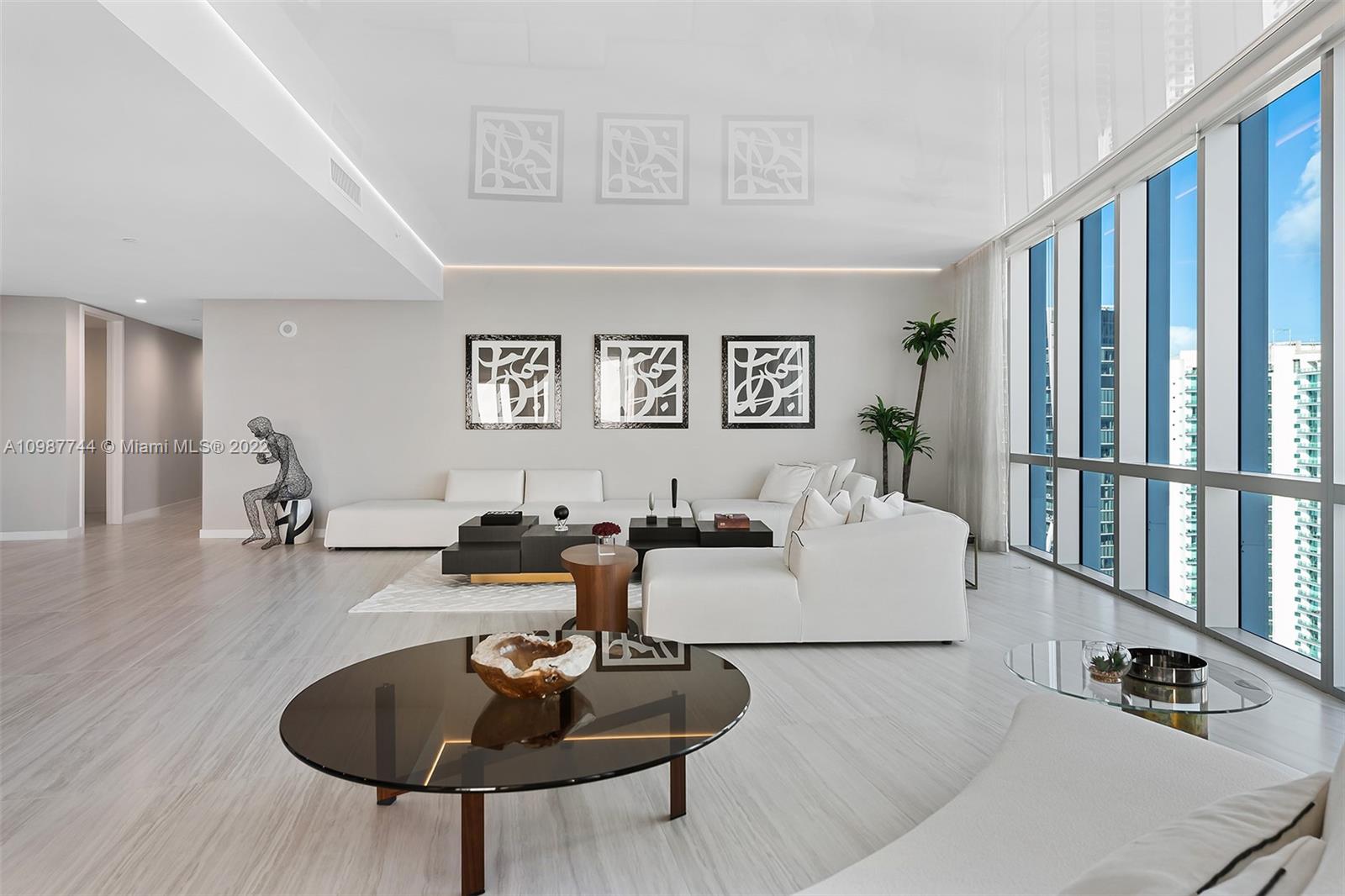 PARAMOUNT MIAMI - Residential