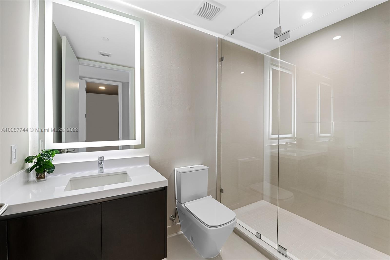 PARAMOUNT MIAMI - Residential