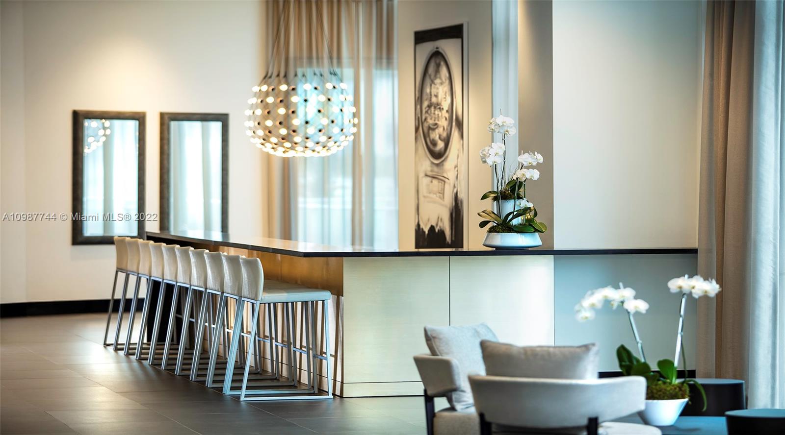 PARAMOUNT MIAMI - Residential