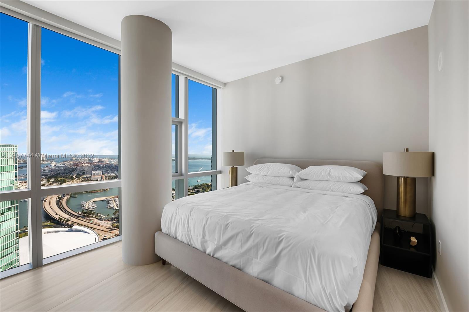 PARAMOUNT MIAMI - Residential