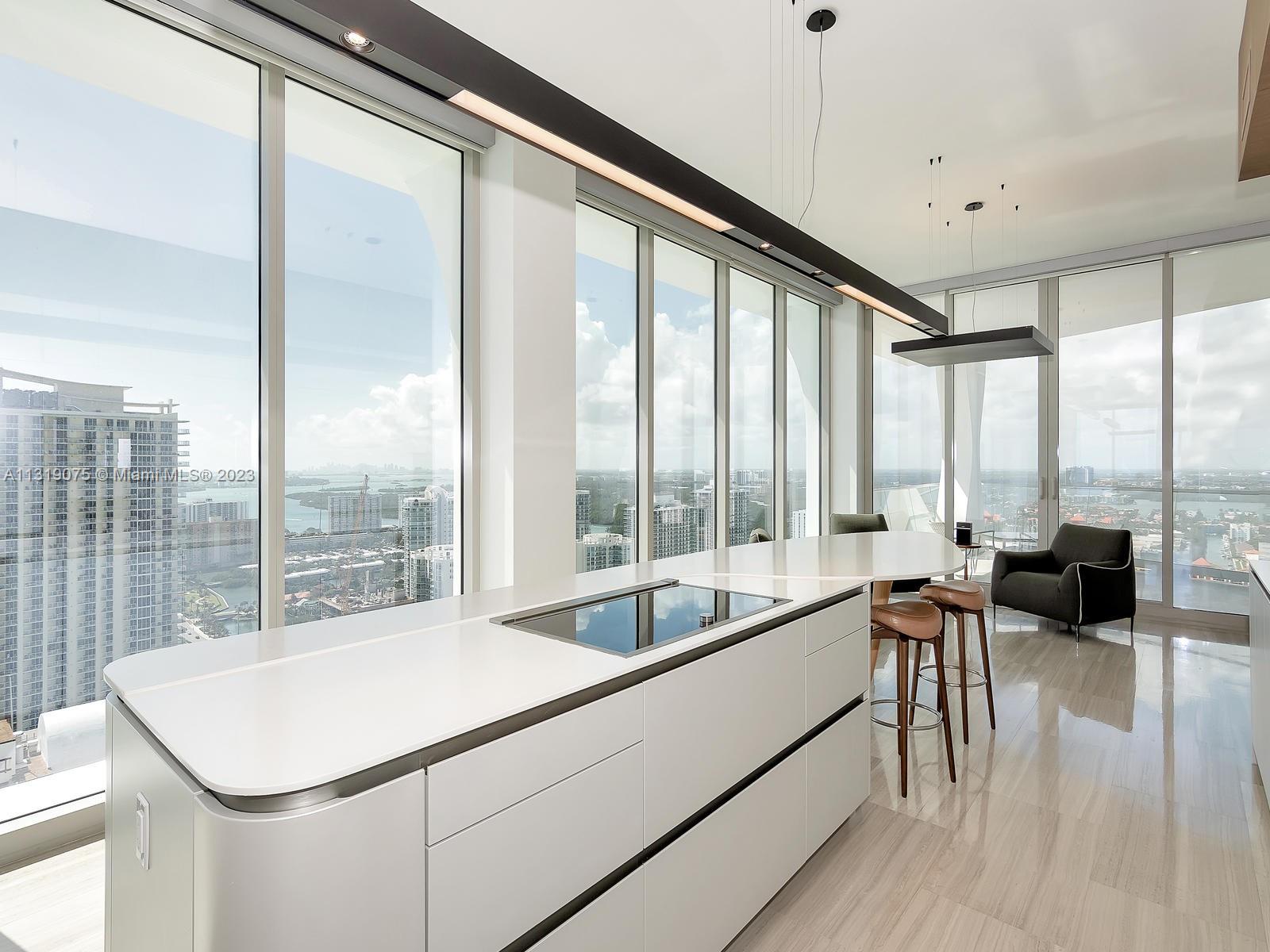 JADE SIGNATURE CONDO - Residential