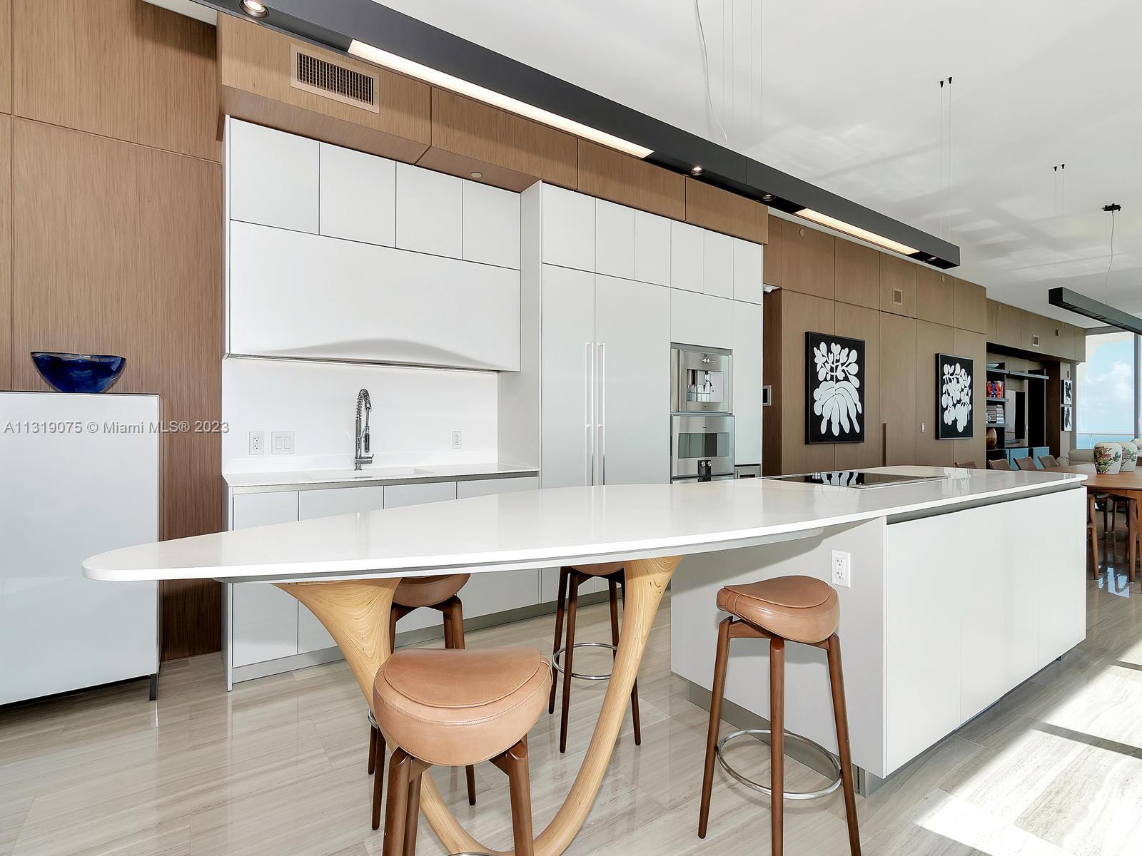 JADE SIGNATURE CONDO - Residential