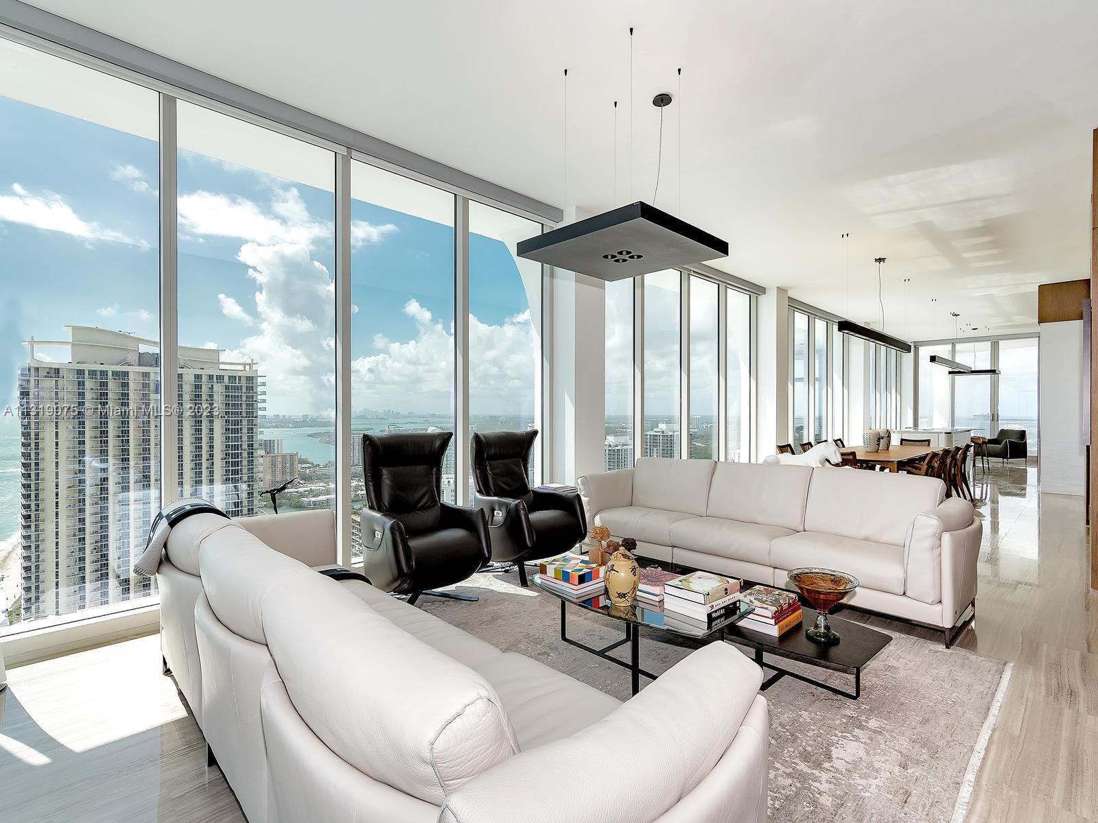 JADE SIGNATURE CONDO - Residential