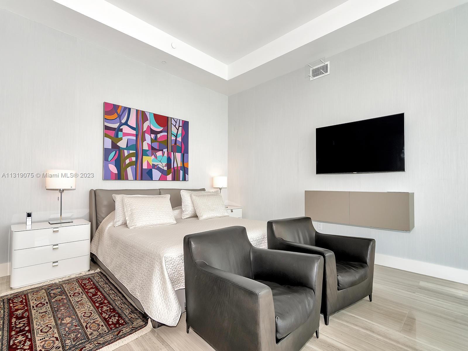 JADE SIGNATURE CONDO - Residential