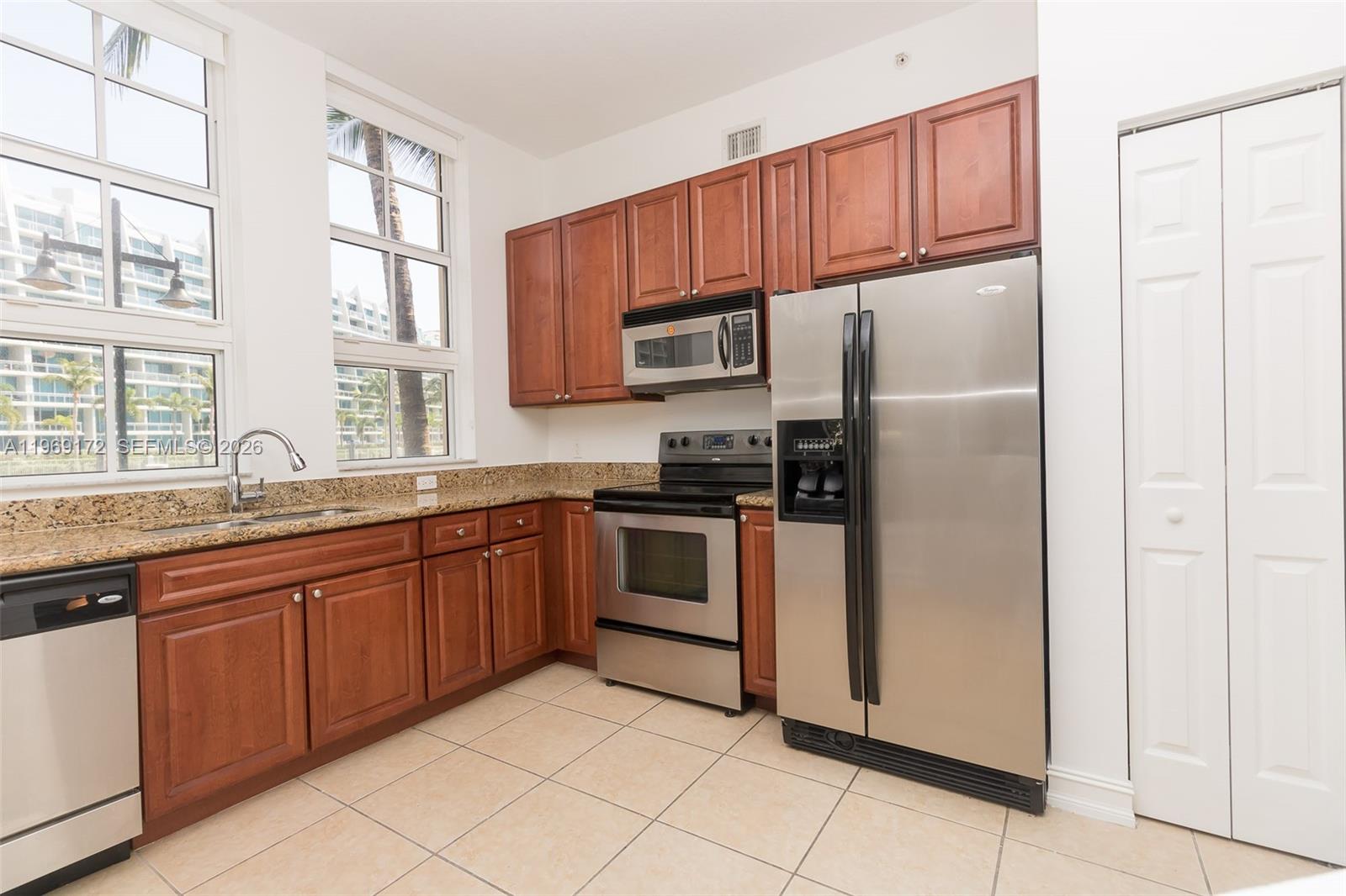 ALAQUA CONDO - Residential Lease