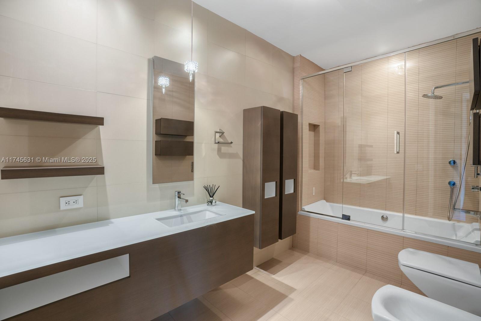 KENDAL GREEN HOMESITES - Residential