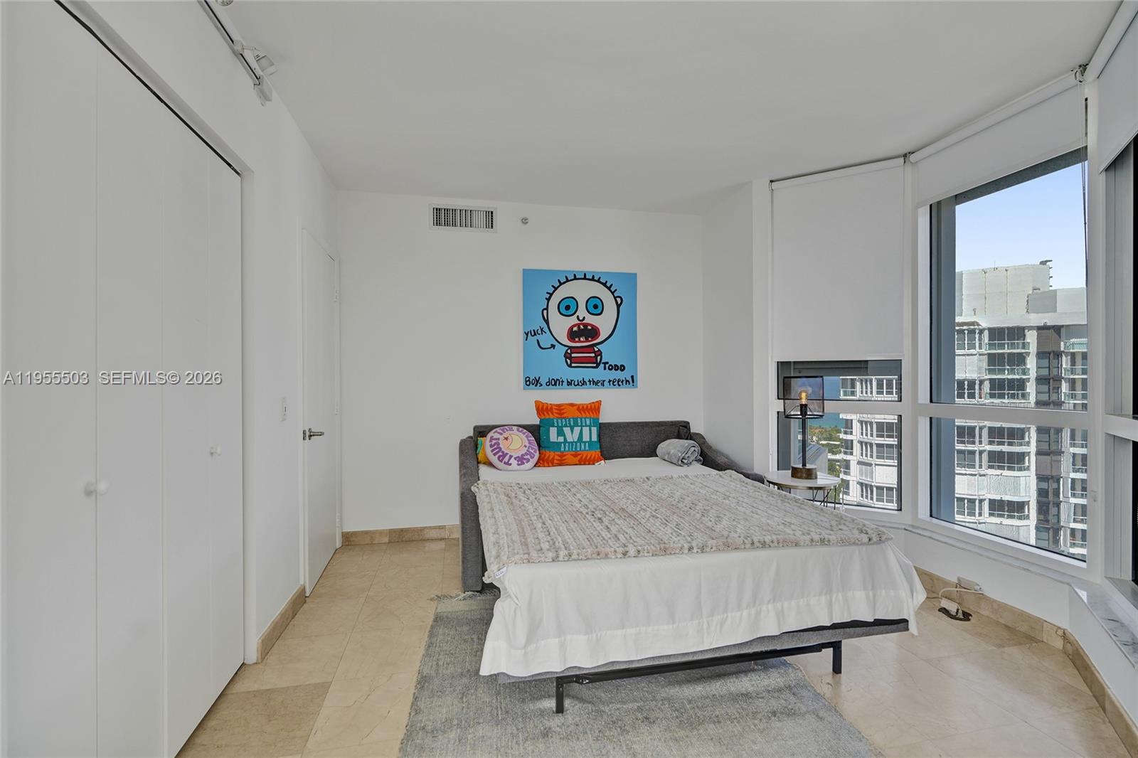 NORTH TOWER AT THE POINT - Residential