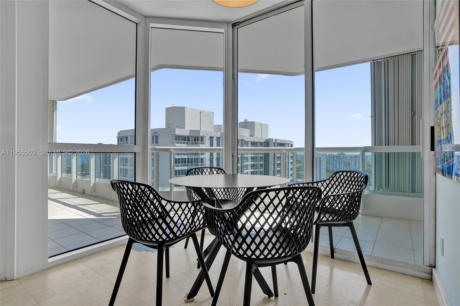 NORTH TOWER AT THE POINT - Residential