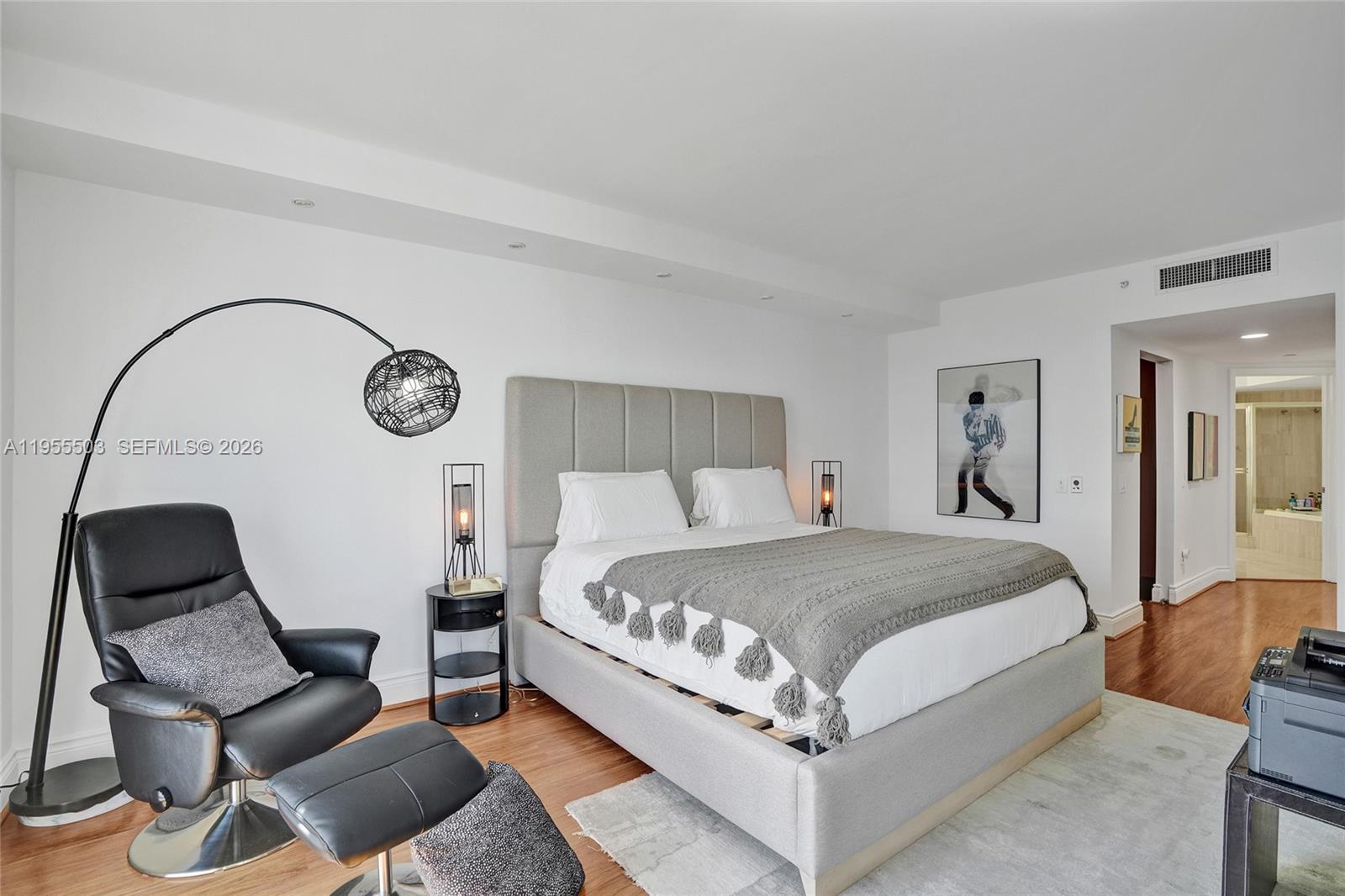 NORTH TOWER AT THE POINT - Residential