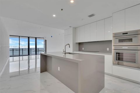 700 NE 24 ST 5005 Miami FL 33137