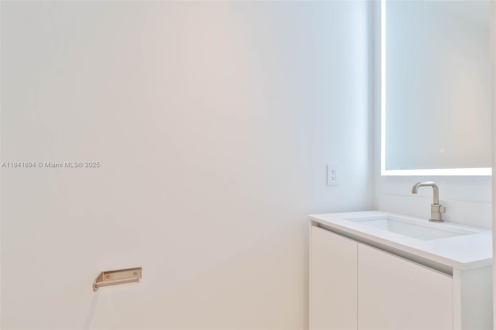 Aria Reserve Miami South T - Residential