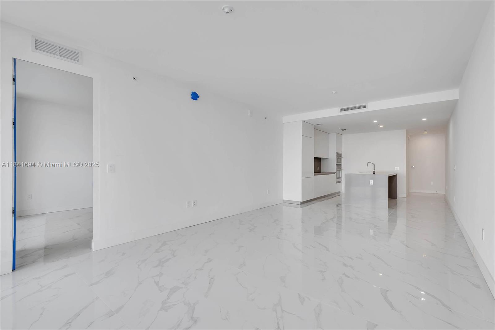 700 NE 24 ST 5005