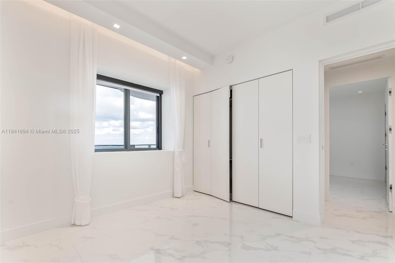 Aria Reserve Miami South T - Residential