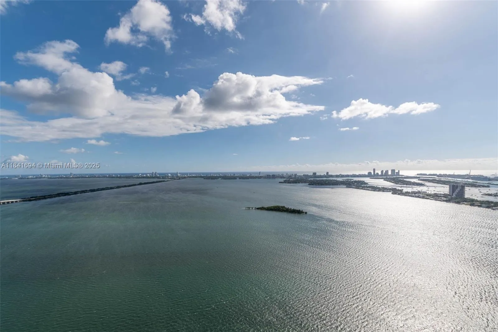 Miami, Florida 33137, United States, 3 Bedrooms Bedrooms, ,4 BathroomsBathrooms,Residential,Active,173306