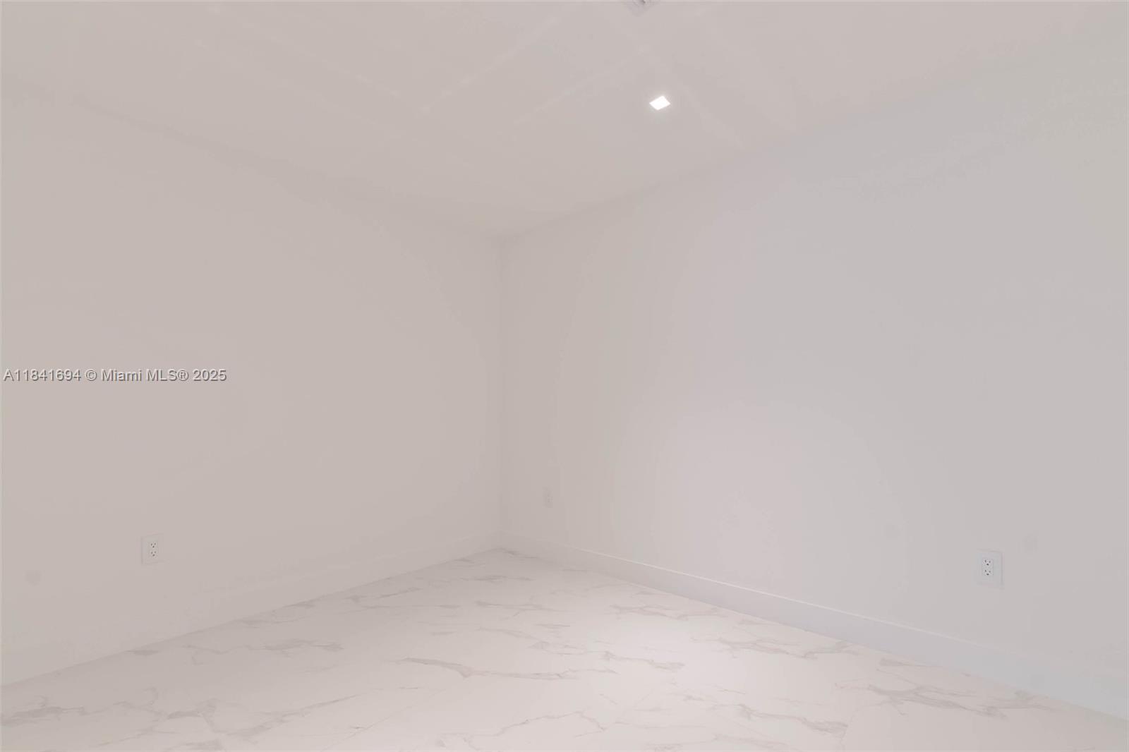 Aria Reserve Miami South T - Residential