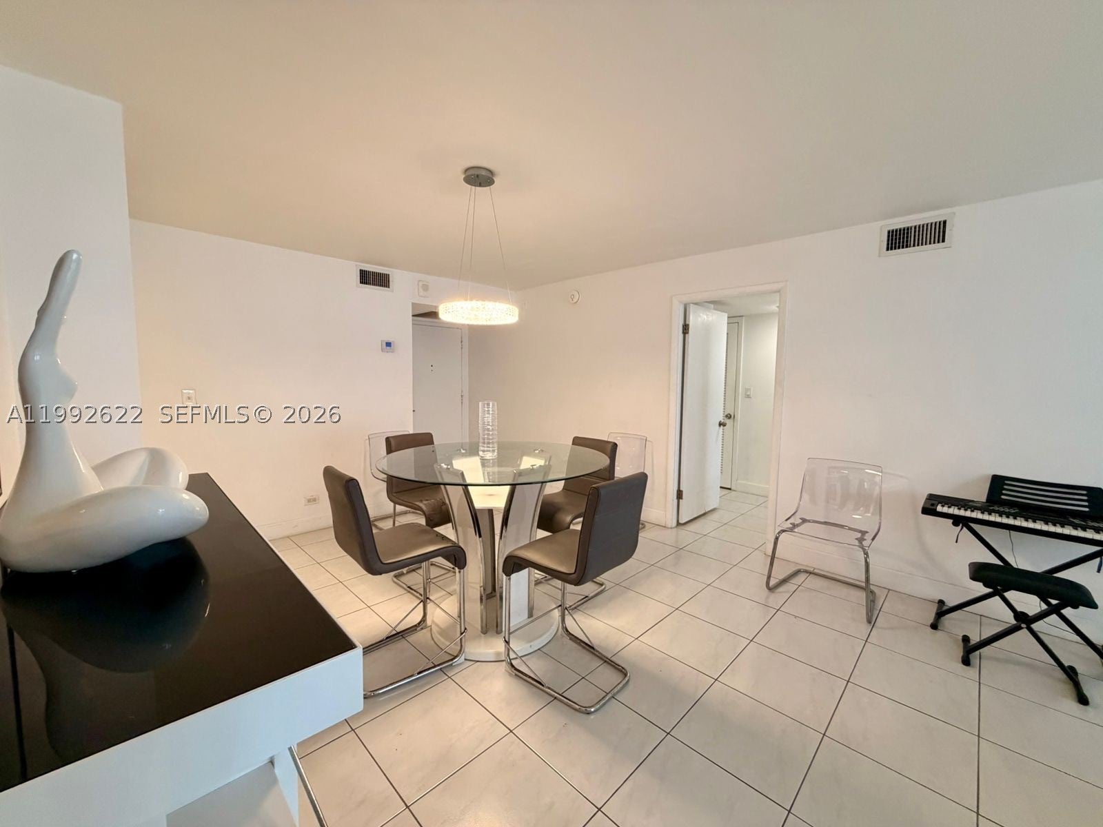 6039 Collins Ave 1506