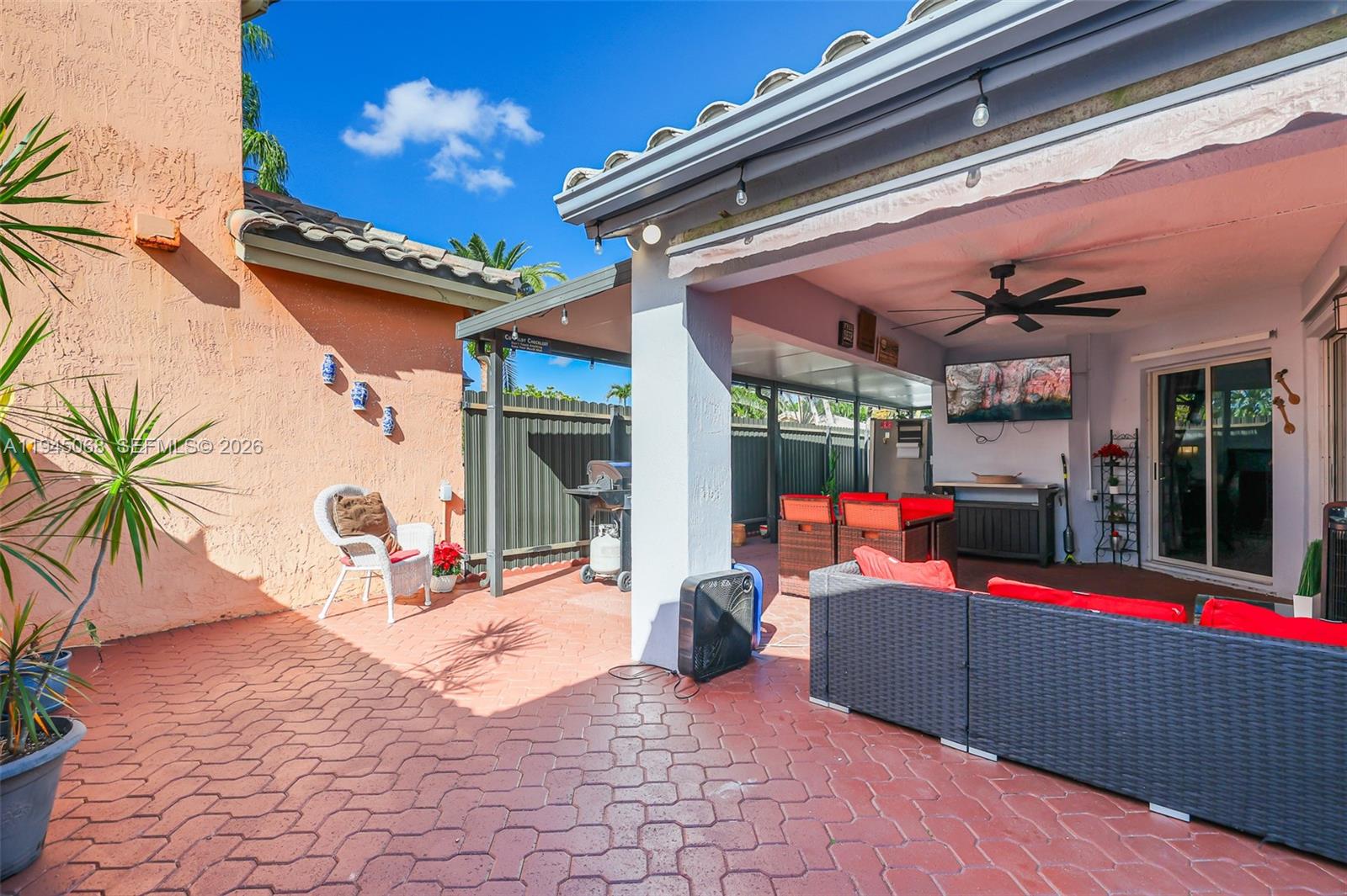 HIGHLANDS AT KENDALL - Residential