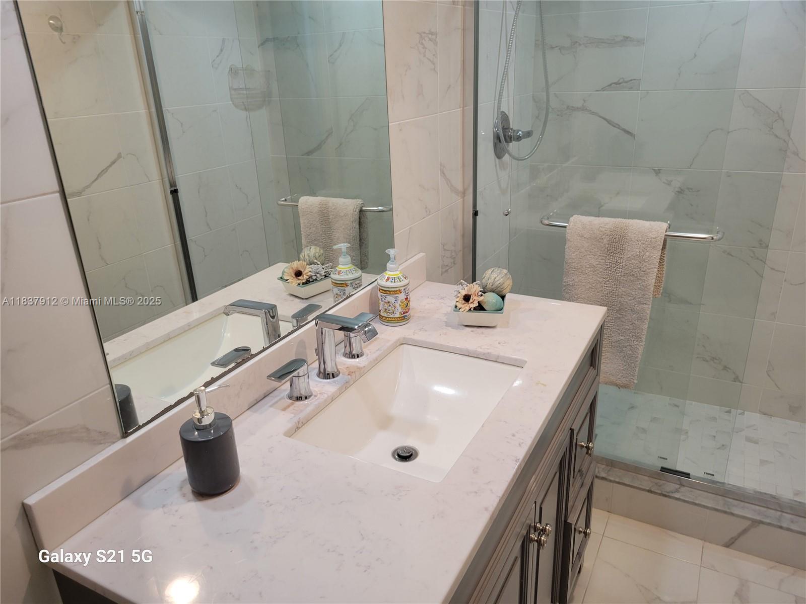 PLAZA TOWERS SOUTH CONDO - Residential