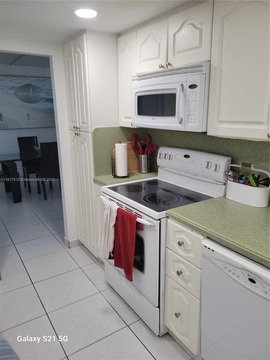 1849 S Ocean Dr 1407