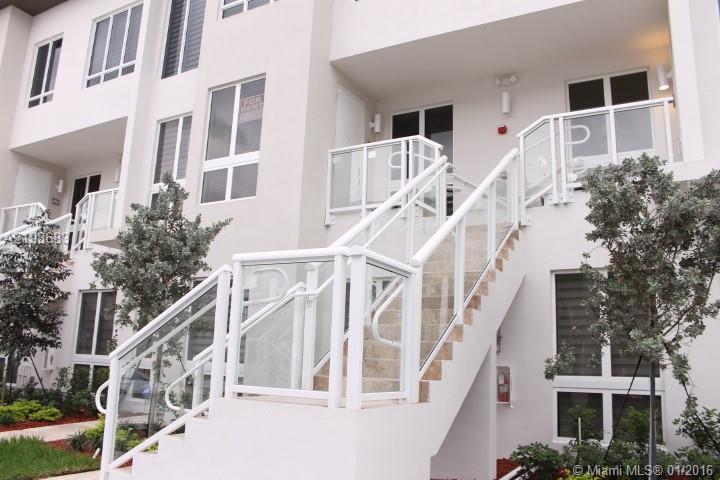 LANDMARK CONDOMINIUM - Residential Lease