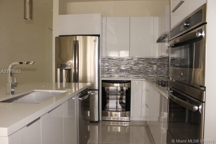 LANDMARK CONDOMINIUM - Residential Lease