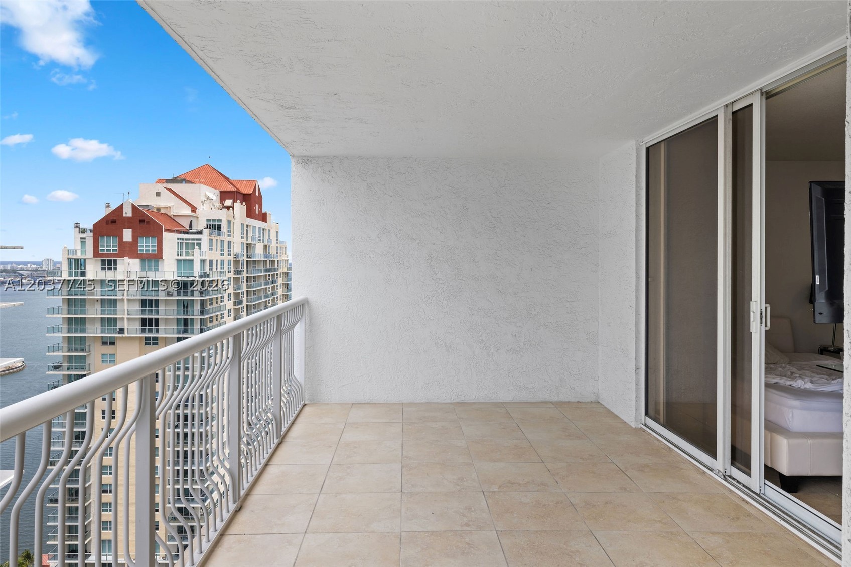 1200 Brickell Bay Dr 3714