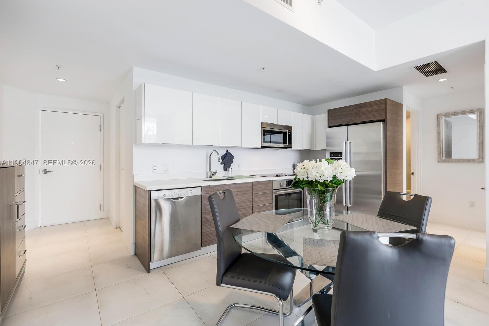 BRICKELL TEN CONDO - Residential Lease