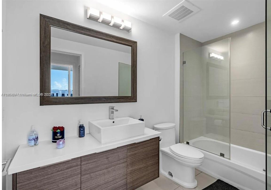 BRICKELL TEN CONDO - Residential Lease