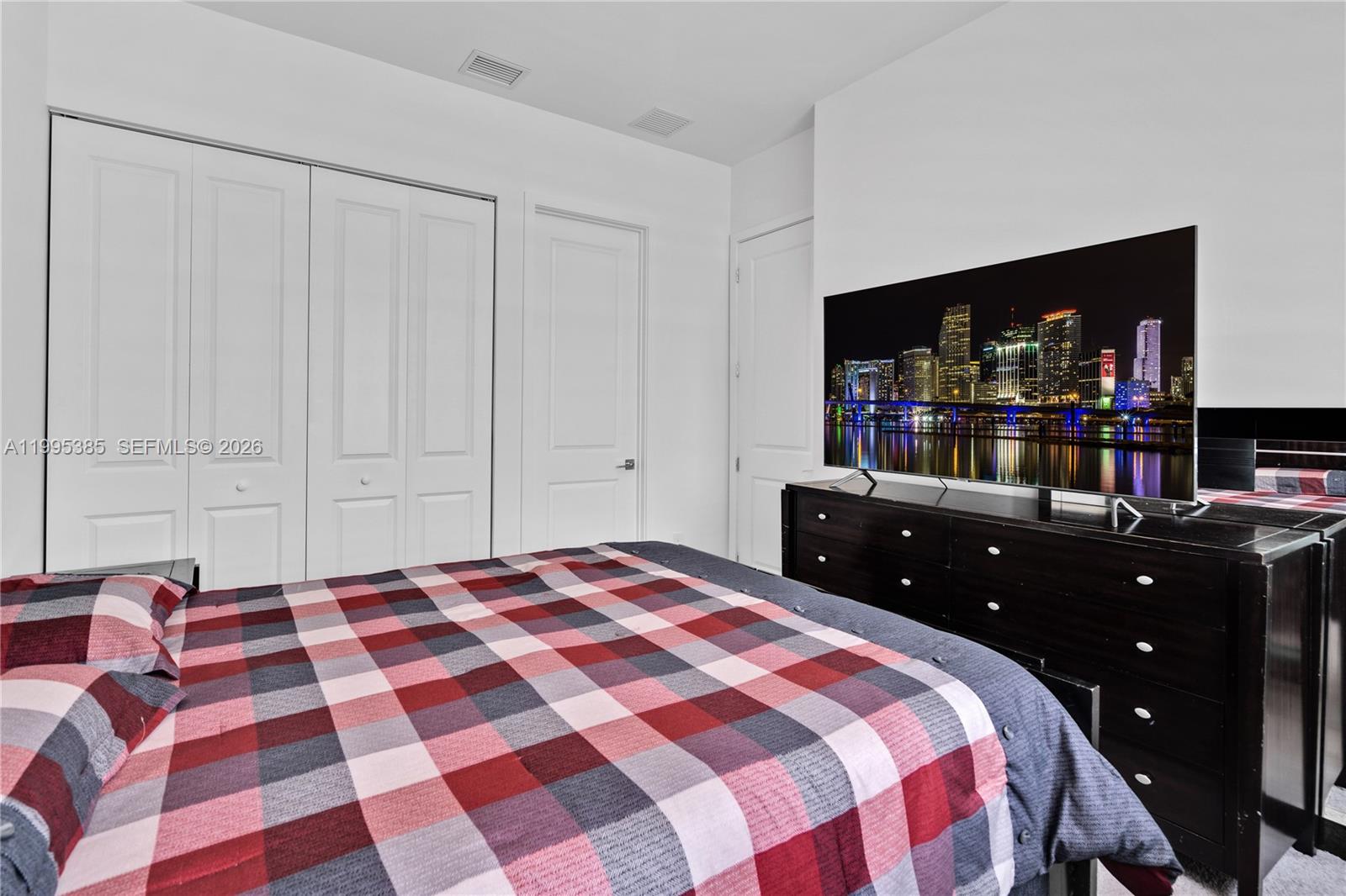 TUSCAN ISLES - Residential