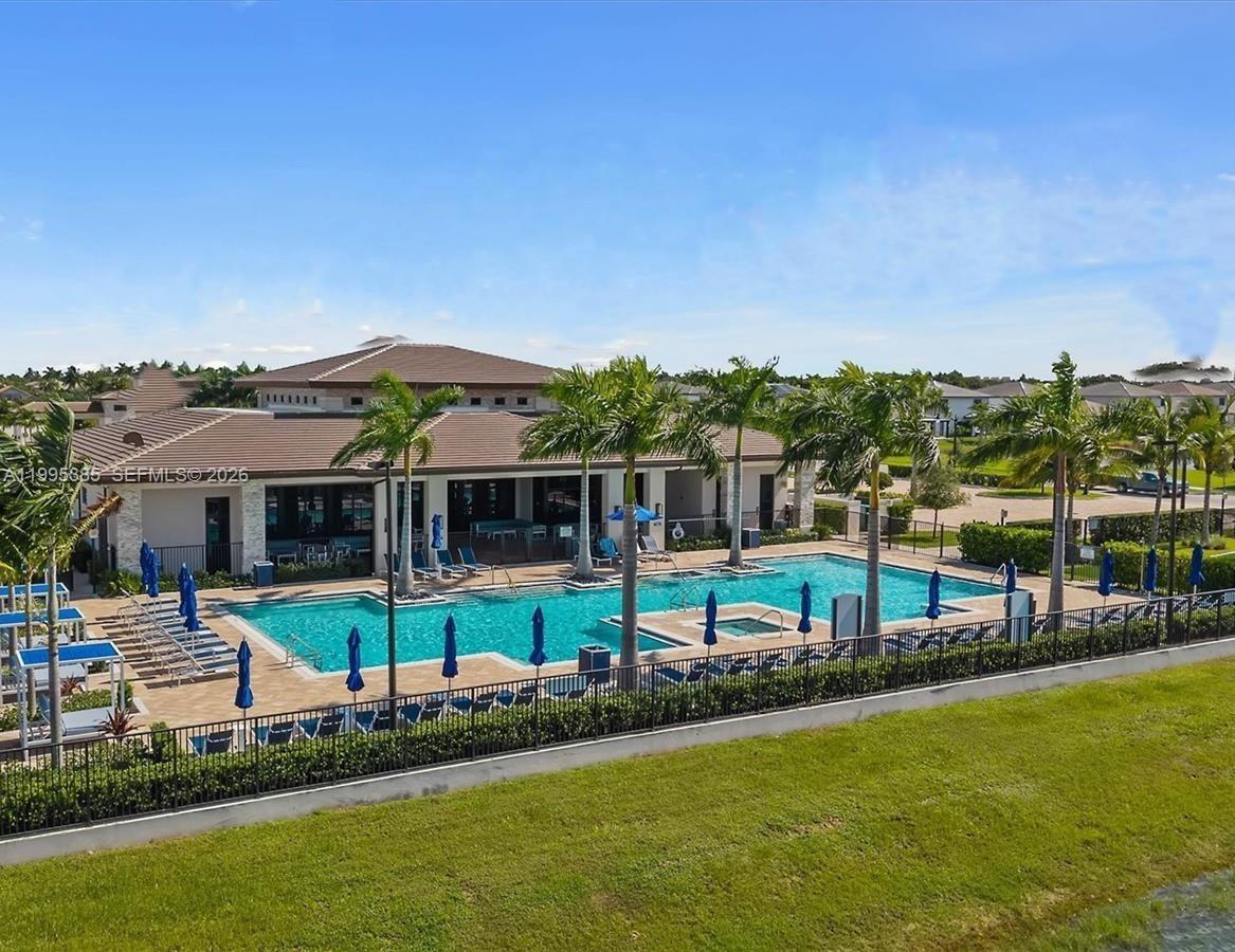 TUSCAN ISLES - Residential