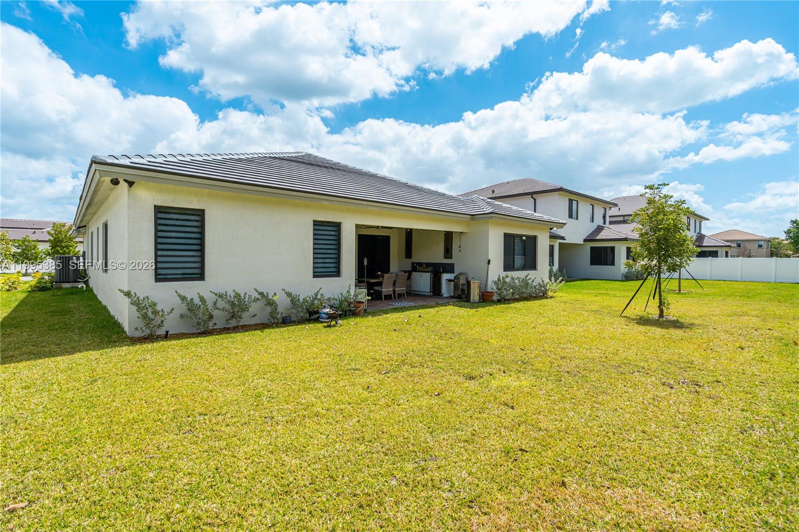 TUSCAN ISLES - Residential