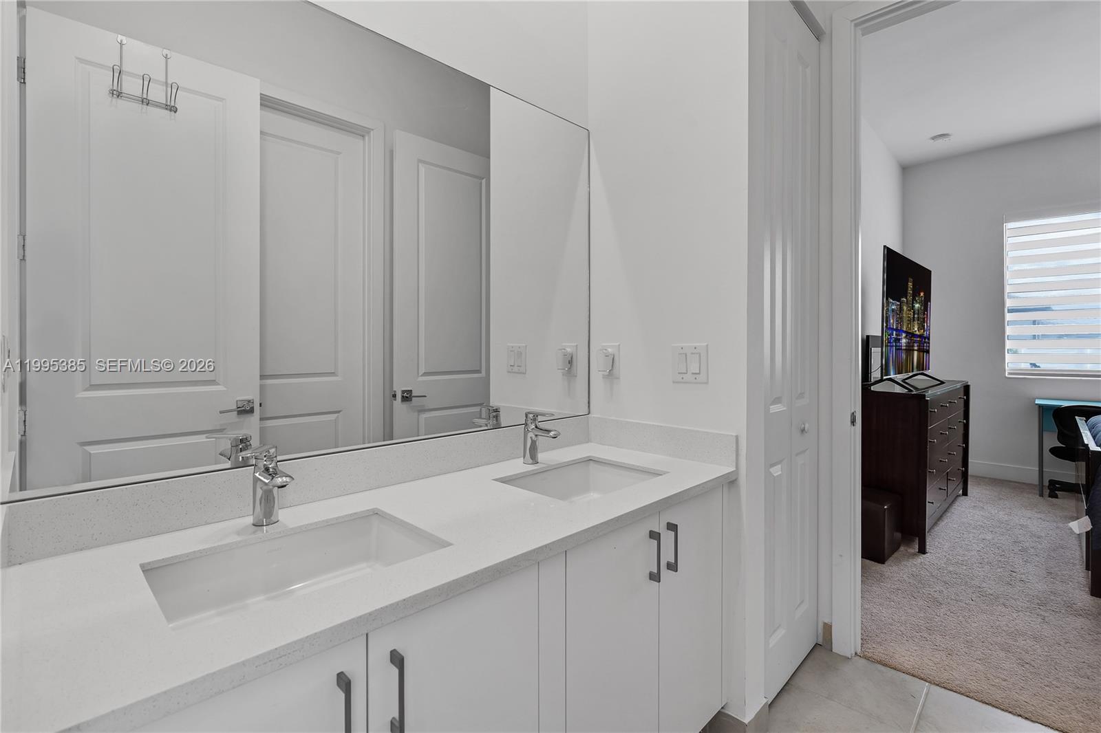 TUSCAN ISLES - Residential