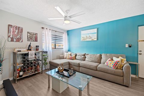 Tiny photo for 2770 W 60th Pl #202, Hialeah, FL 33016 (MLS # A12038659)