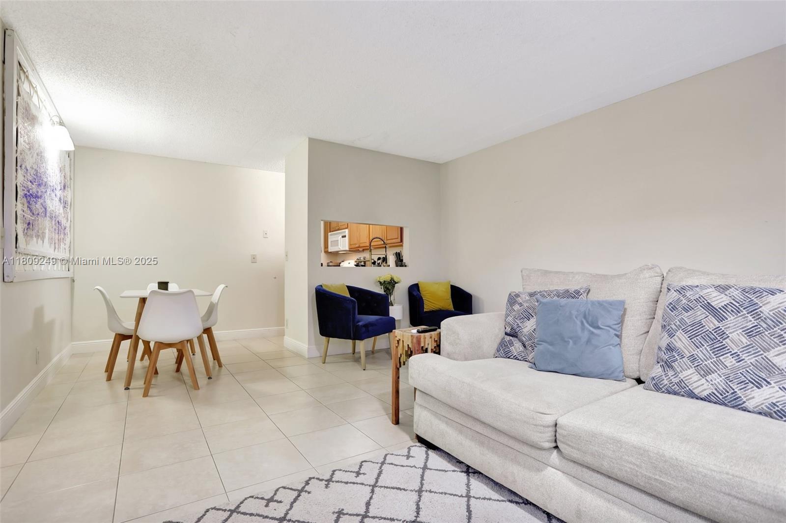 826 Twin Lakes Dr 18-D