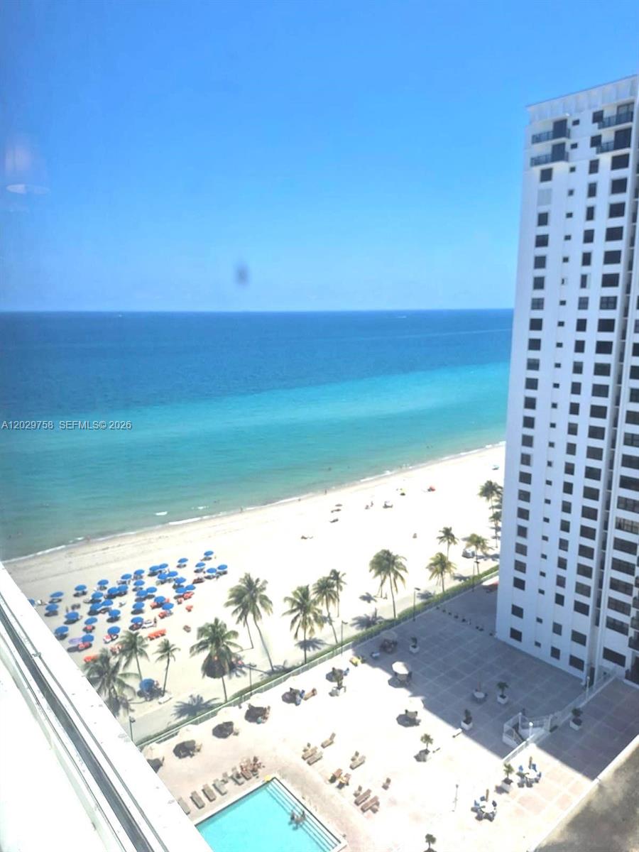 2201 S Ocean Dr 2001