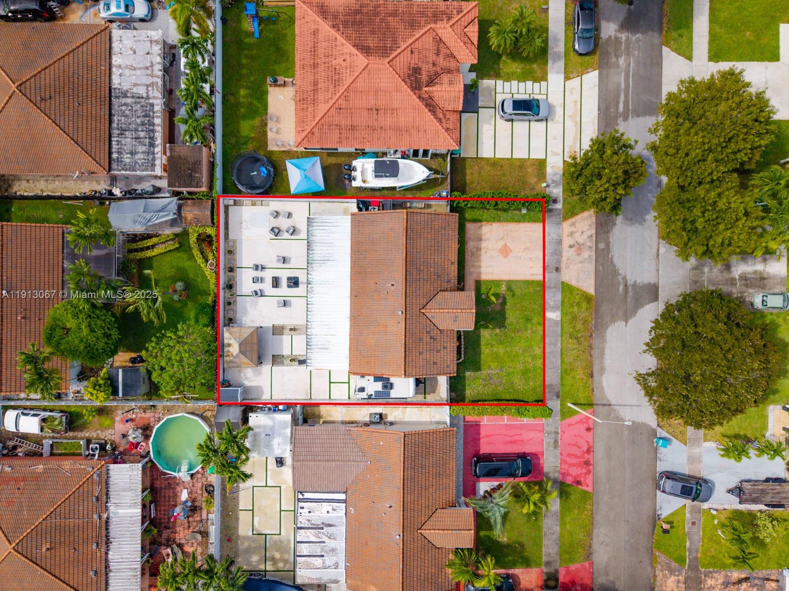 ESTATE HOMES - Residential