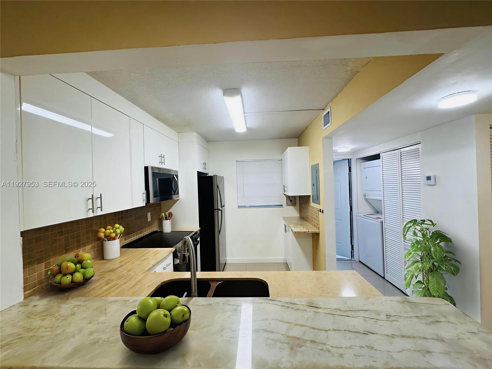 BELLA GRAND CONDO - Residential Lease