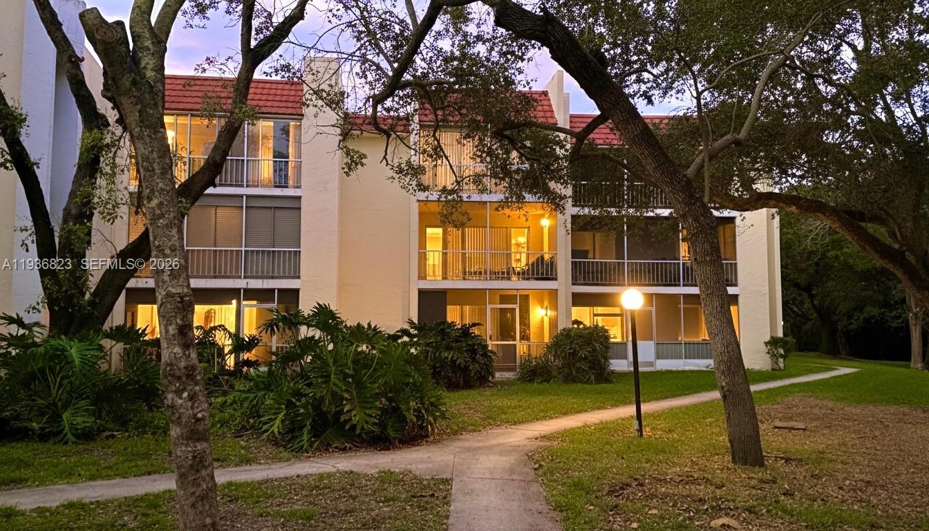 SPANISH OAKS CONDO - Residential
