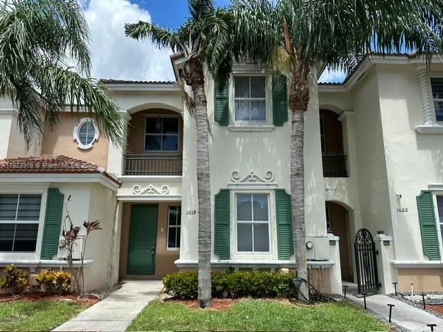 1018 NE 42nd Ter, Homestead, FL, 33033/$349,000 2 1018 NE 42nd Ter