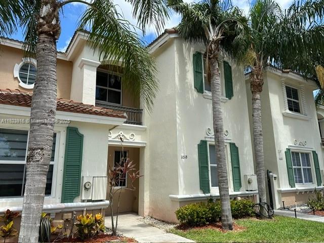 1018 NE 42nd Ter, Homestead, FL, 33033/$349,000 3 1018 NE 42nd Ter