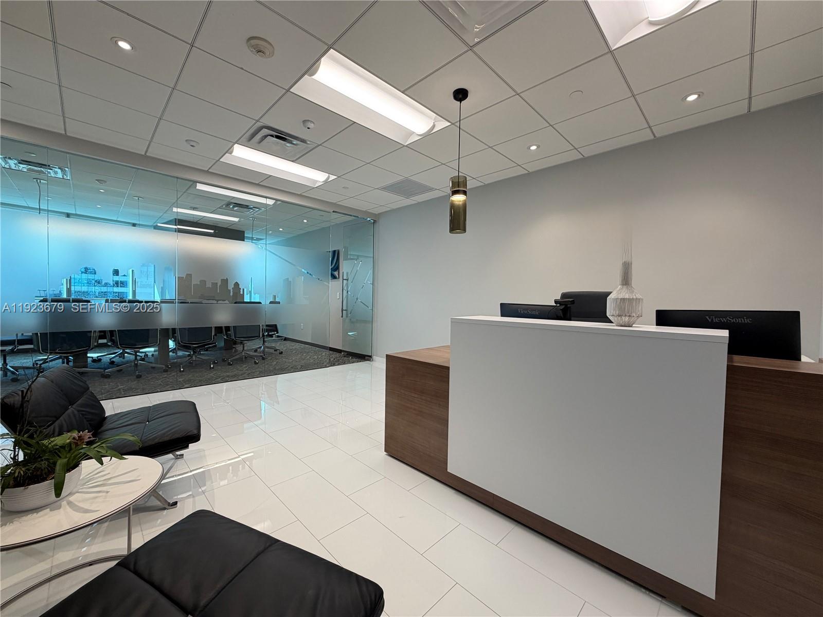 1395 Brickell Ave 1080